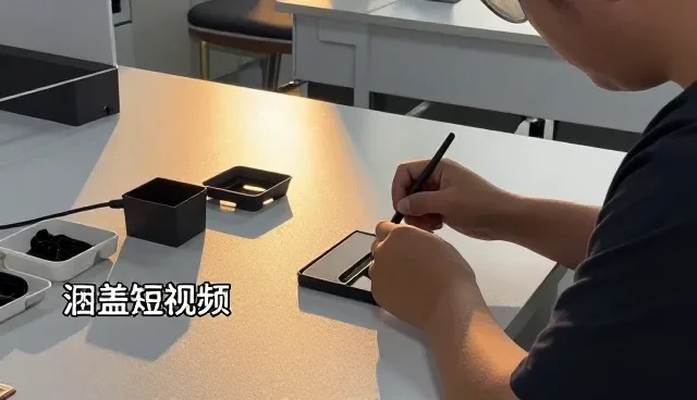 创业团队满足不同客户的多样需求